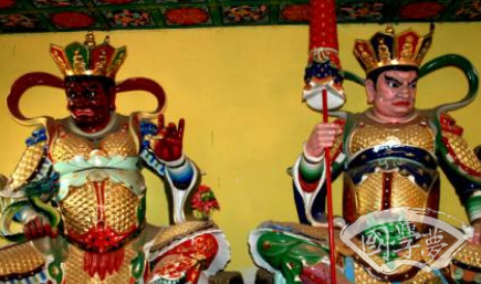 多闻尊天王：印度婆罗门教中的天神，为佛教四天尊王之一