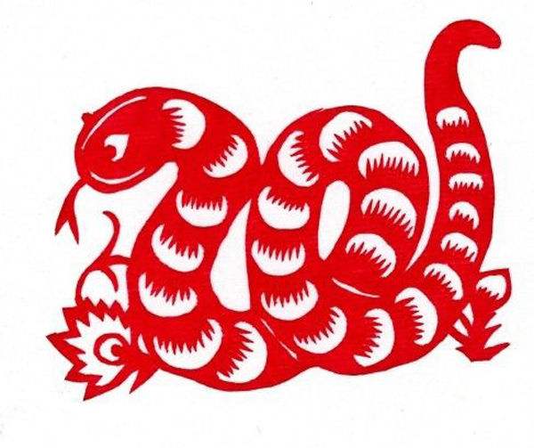 属蛇人的婚姻与命运，有贵人相助