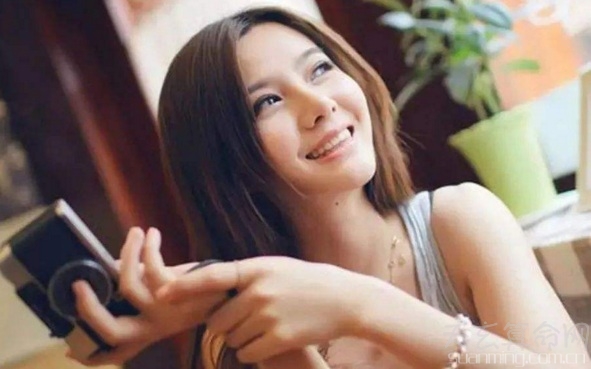 属虎女生本命年送什么 适合送给属虎女生本命年的礼物