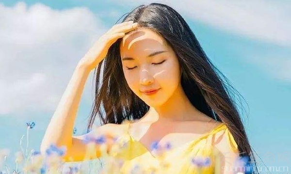 属蛇女生本命年送什么  属蛇女生本命年忌送红色物品