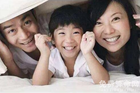 属鸡的和什么属相相克，鸡遇狗关系冷漠，交往有障碍