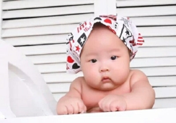 2019年11月19号出生的女宝宝结合五行起名字