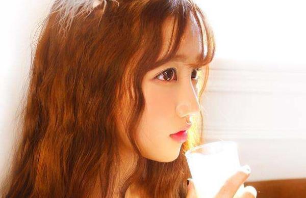 属虎狮子座女生性格 好胜心强