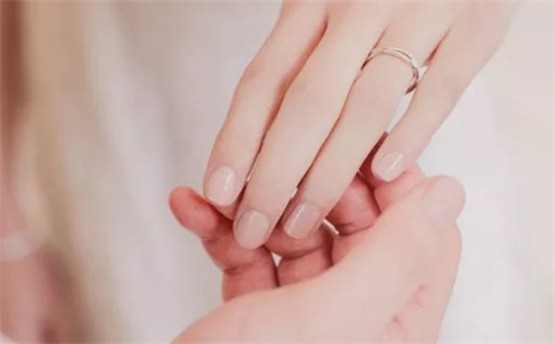 生肖蛇2023年6月订婚好不好 订婚最好的日子