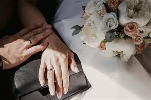 2023年农历九月二十七今日宜结婚吗 属于婚礼宴请大吉日吗